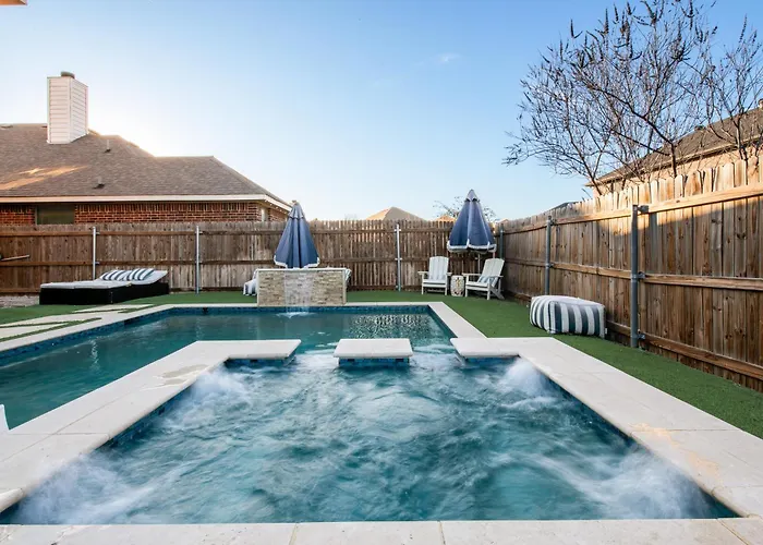 Vakantiehuis Splash & - Pool, & Movie Nights Fort Worth